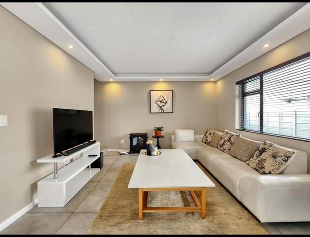 2 BEDROOM HOUSE FOR SALE IN SALT RIVER